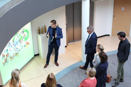 Visie WAAK - rechtstaand kleine groep.JPG